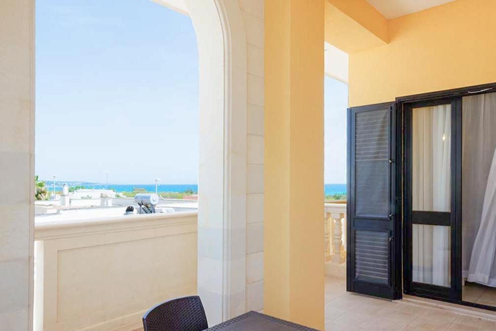 Hotel Salento Gold Beach Marina Di Pescoluse Exterior foto