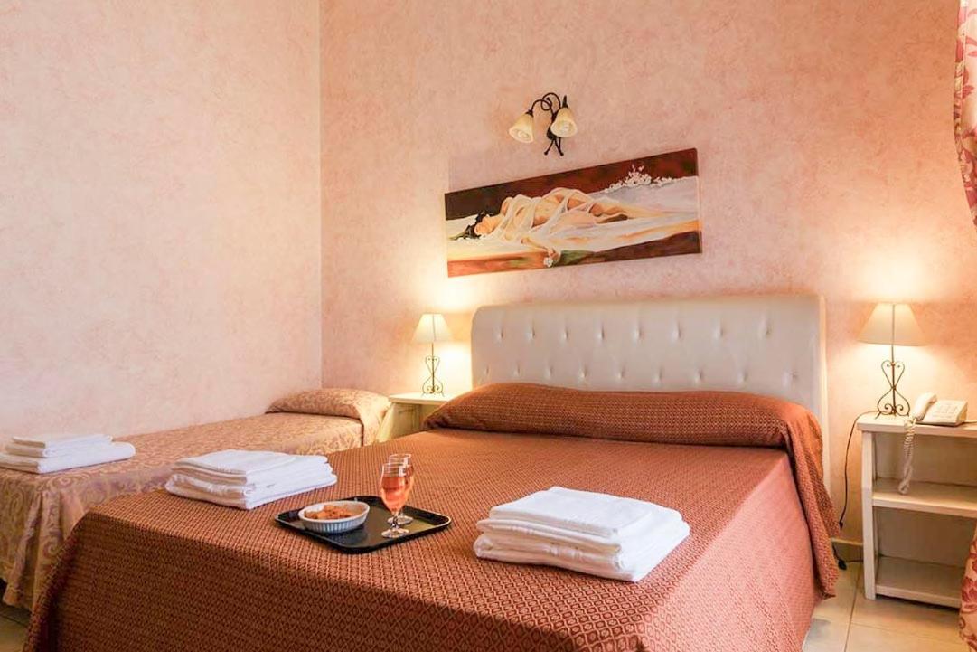 Hotel Salento Gold Beach Marina Di Pescoluse Exterior foto