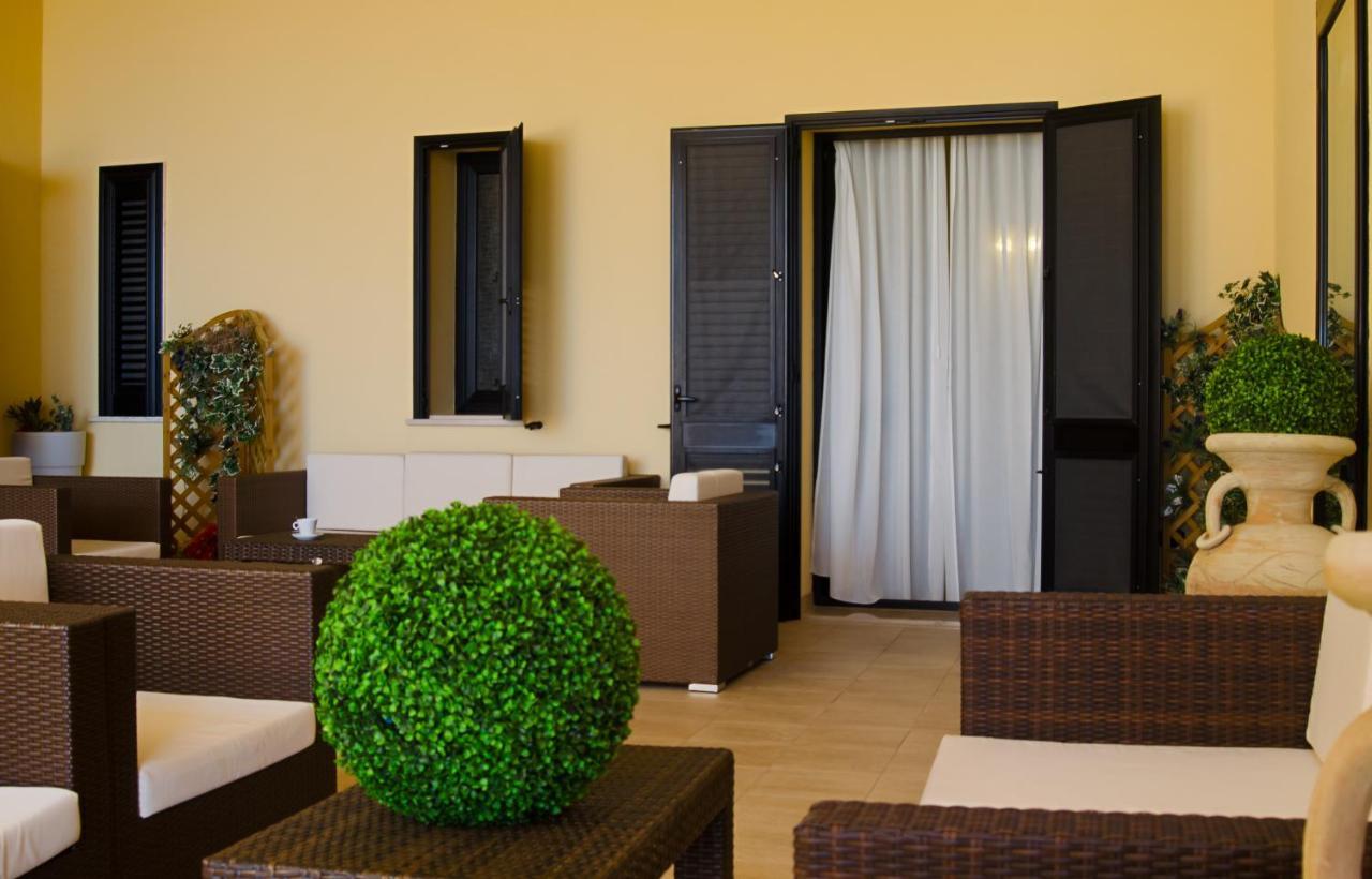Hotel Salento Gold Beach Marina Di Pescoluse Exterior foto